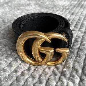 Black leatherette belt with double G element